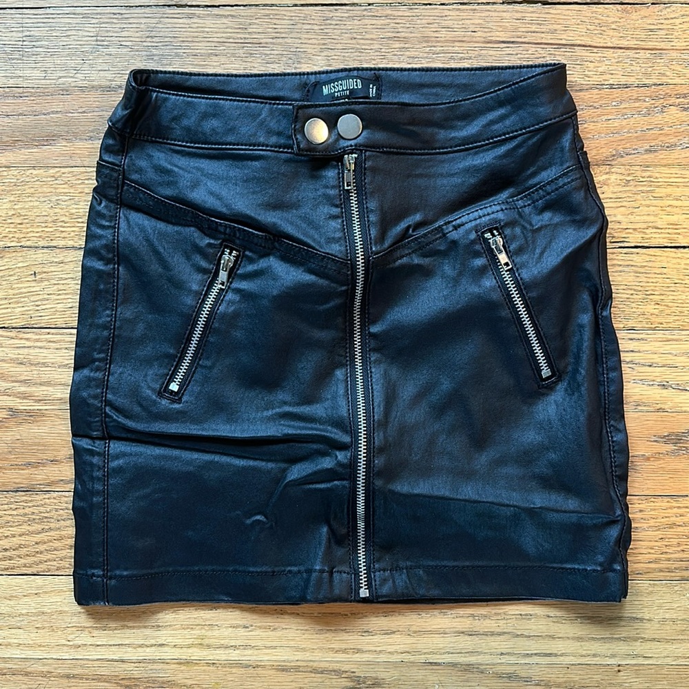 NWT Missguided Skirt